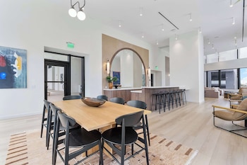 miami vacation rentals district 225