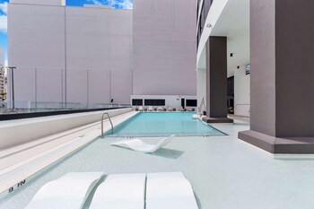 miami vacation rentals district 225