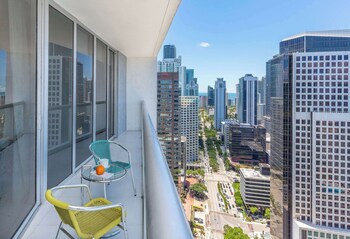 miami vacation rentals district 225