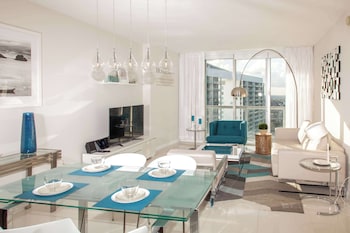 miami vacation rentals district 225