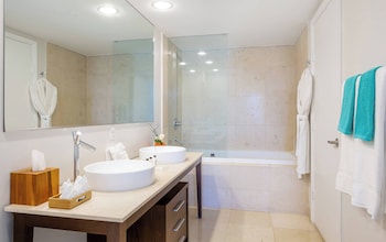 miami vacation rentals district 225
