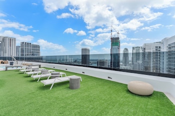 miami vacation rentals district 225