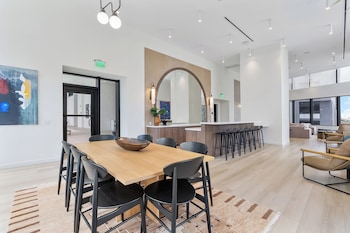 miami vacation rentals district 225