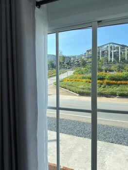 Siriwan Boutique Hotel,,2 star