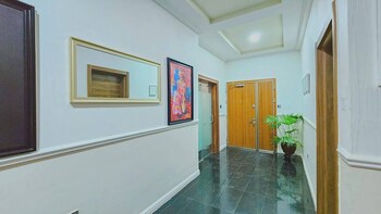 the enclave apartment
