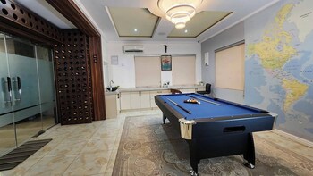 the enclave apartment
