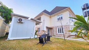 the enclave apartment