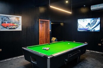 Stay At Margarets Serviced Apartment,,5 star