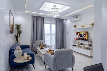 Lynstel Apartment And Suites,,5 star