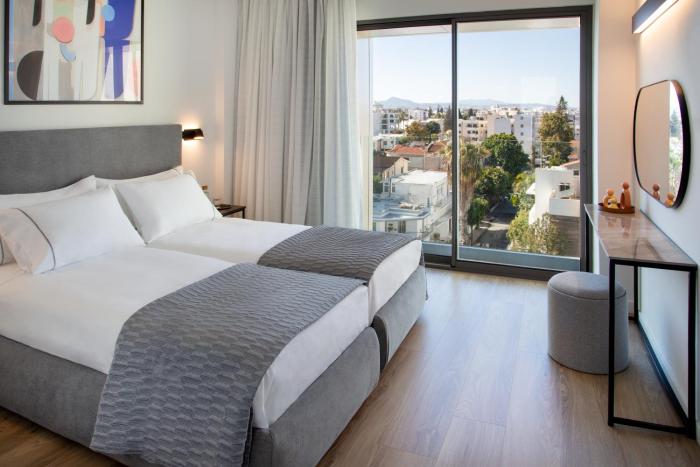 l residences and suites