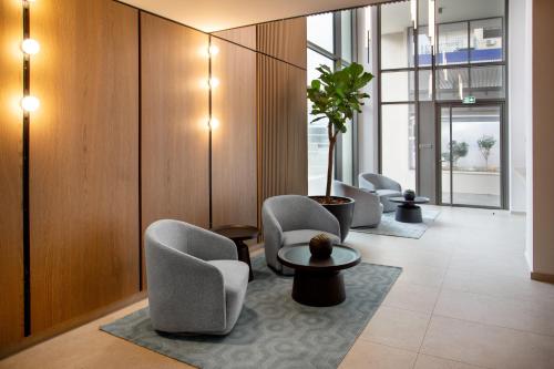 l residences and suites