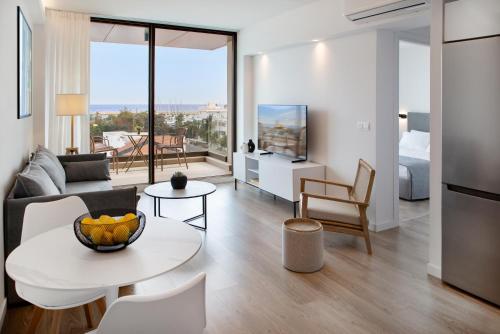 l residences and suites