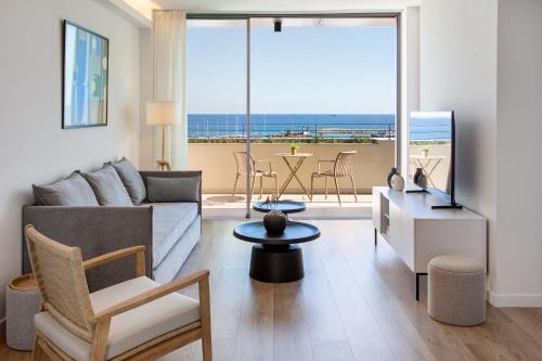 l residences and suites