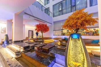 12c baiyujing hot spring resort furong