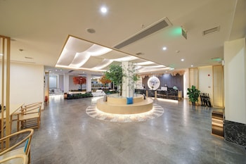 12C Baiyujing Hot Spring Resort Furong,,5 star