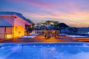 12C Baiyujing Hot Spring Resort Furong,,5 star