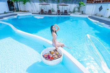 12c baiyujing hot spring resort furong