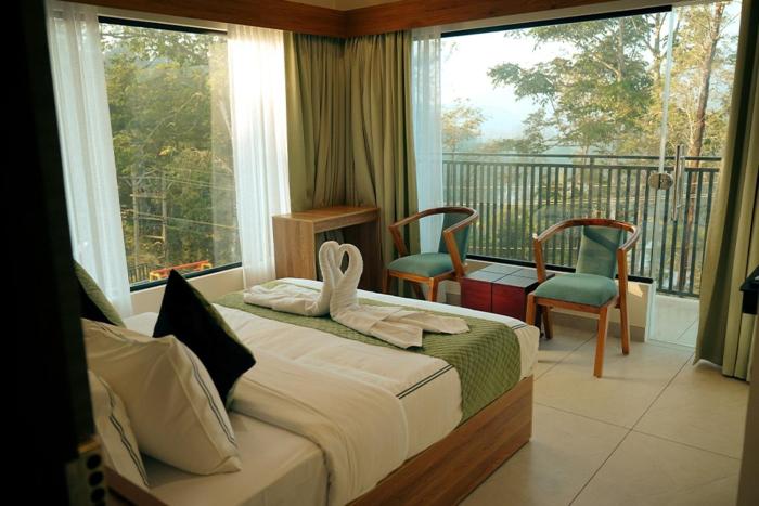lazo eco spot vythiri