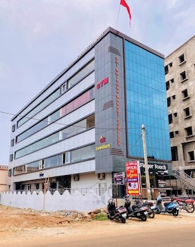 Hotel Sri Krishna Palace,,2 star