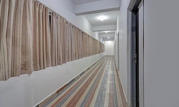 Hotel Sri Krishna Palace,,2 star