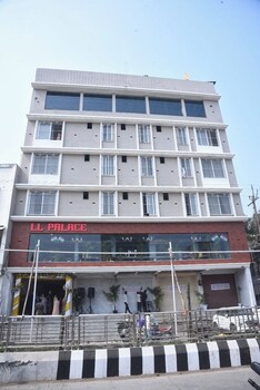 ll palace