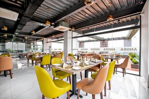royal mark hotel