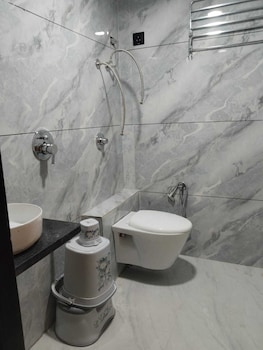 Hotel Grand Cg,,3 star