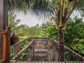 Aruna Jayanti Villa,,3 star
