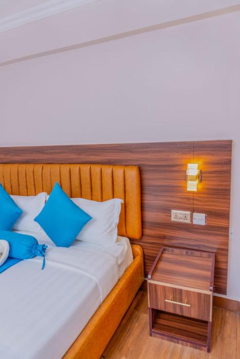 arise sunshine hotel