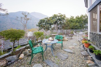 elivaas zephyr sierra 2 bhk hillside