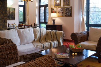 Alaya Stays Thistle House 4 Bhk Hideaway,,2 star