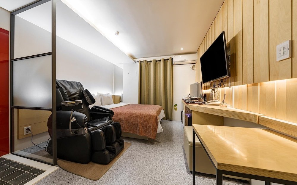 lime hotel