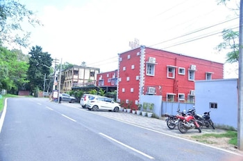 hotel vedika