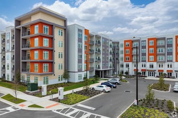 riviere 2br apartment pet friendly oasis sleeps 6 close to epic universe pool and gym