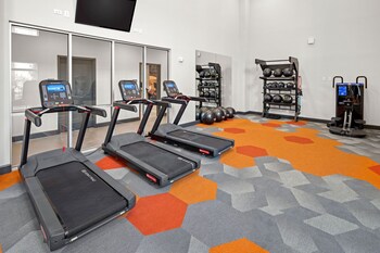 riviere 2br apartment pet friendly oasis sleeps 6 close to epic universe pool and gym