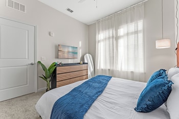riviere 2br apartment pet friendly oasis sleeps 6 close to epic universe pool and gym