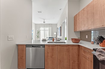 riviere 2br apartment pet friendly oasis sleeps 6 close to epic universe pool and gym
