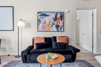 riviere 2br apartment pet friendly oasis sleeps 6 close to epic universe pool and gym