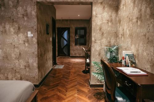 Mustang 11-11 Boutique Hotel,,3 star