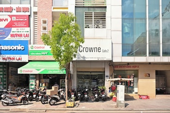 crowne cafe 2 ky con