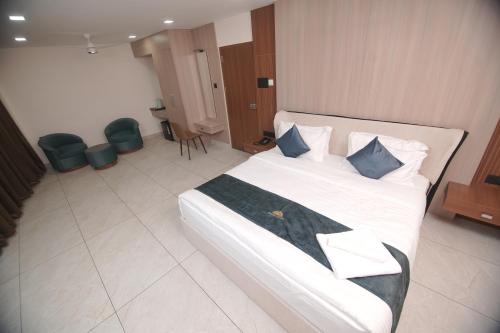 empire suites
