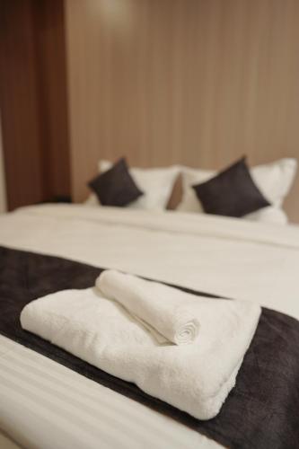 empire suites