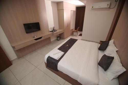 empire suites