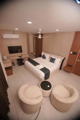 empire suites