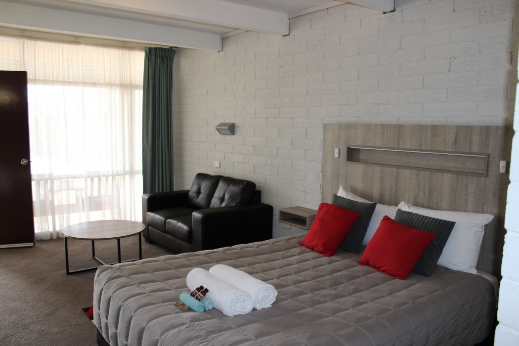 Thomas Lodge Motel,Berrigan>>Barooga,3 star