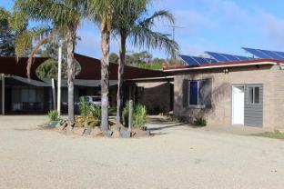 Thomas Lodge Motel,Berrigan>>Barooga,3 star