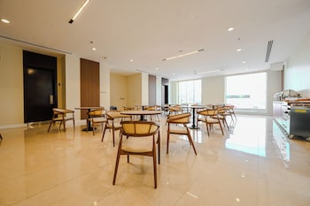 teela hotel