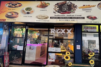 Roxx Social Hostel, Cafe & Bistro,,3 star