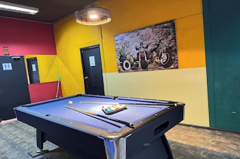 roxx social hostel cafe and bistro