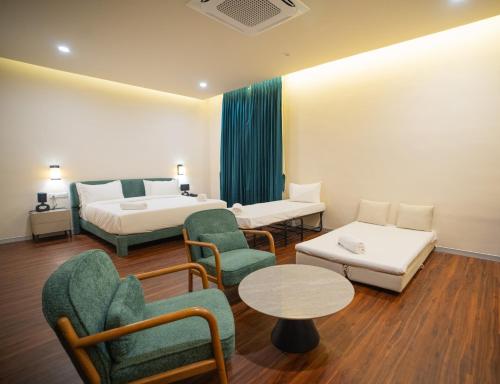 aanya taara resort